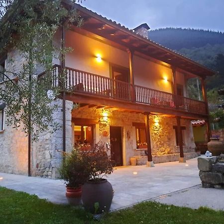 El Papu Colorau Villa Cangas de Onis Luaran gambar